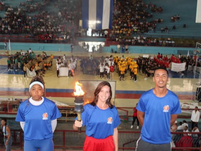 fiesta deportiva universitaria